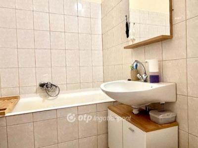 Eladó lakás Kecskemét