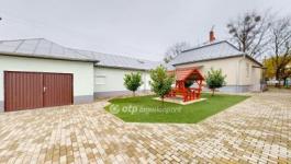 Eladó családi ház Mándok