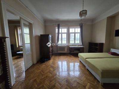 Eladó lakás Pécs