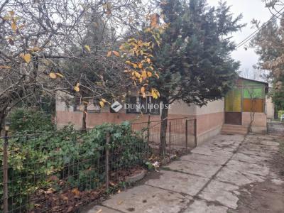 Eladó házrész Gyál