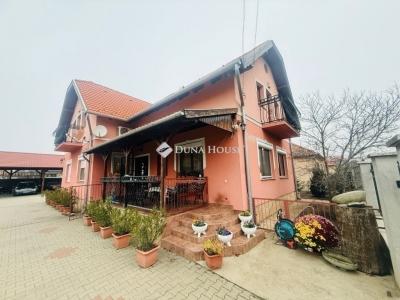 Eladó családi ház Vecsés