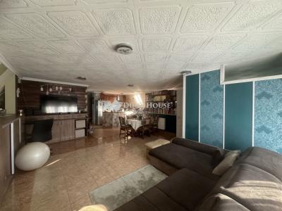 Eladó családi ház Bugyi