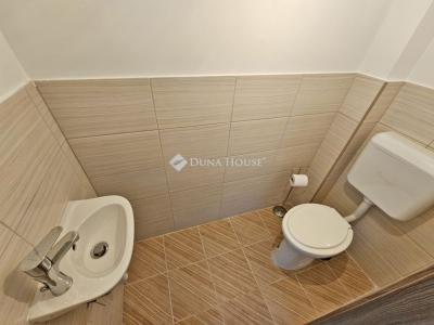 Eladó lakás Üllő