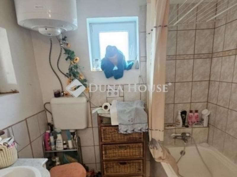 Eladó családi ház Gyál