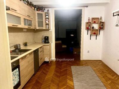 Eladó lakás Budapest