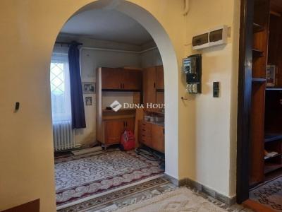 Eladó családi ház Budapest