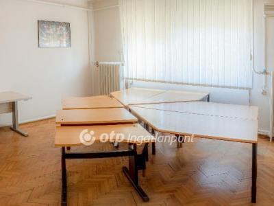 Eladó családi ház Debrecen