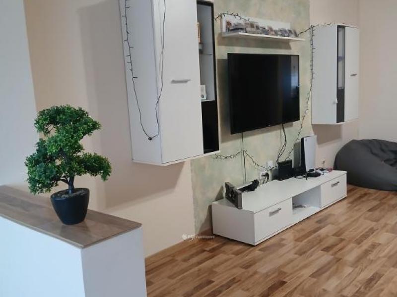 Eladó lakás Hajdúszoboszló