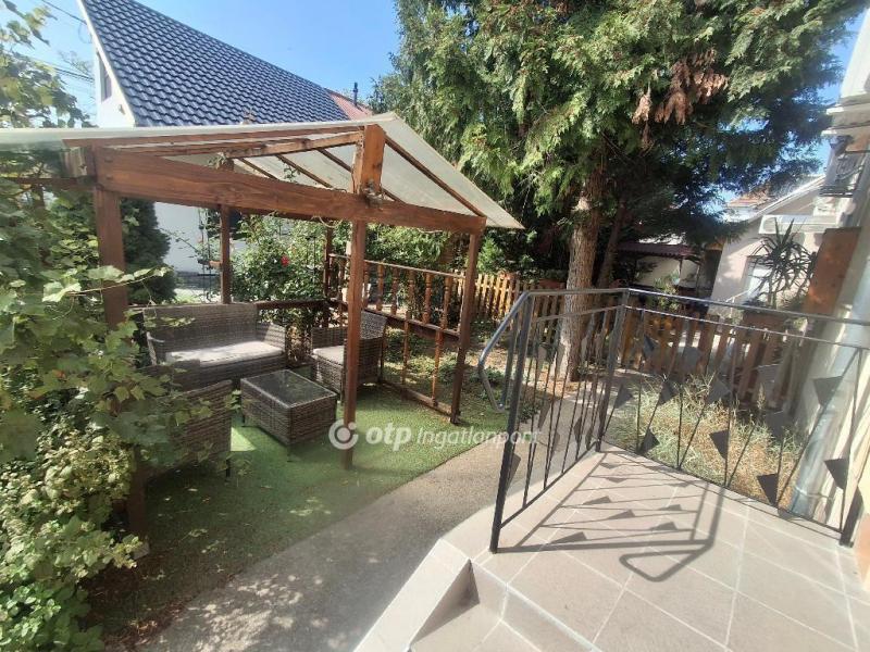 Eladó ikerház Budapest