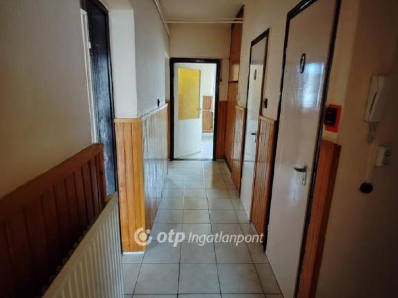 Eladó lakás Veszprém