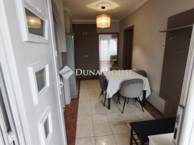 Eladó lakás Cegléd