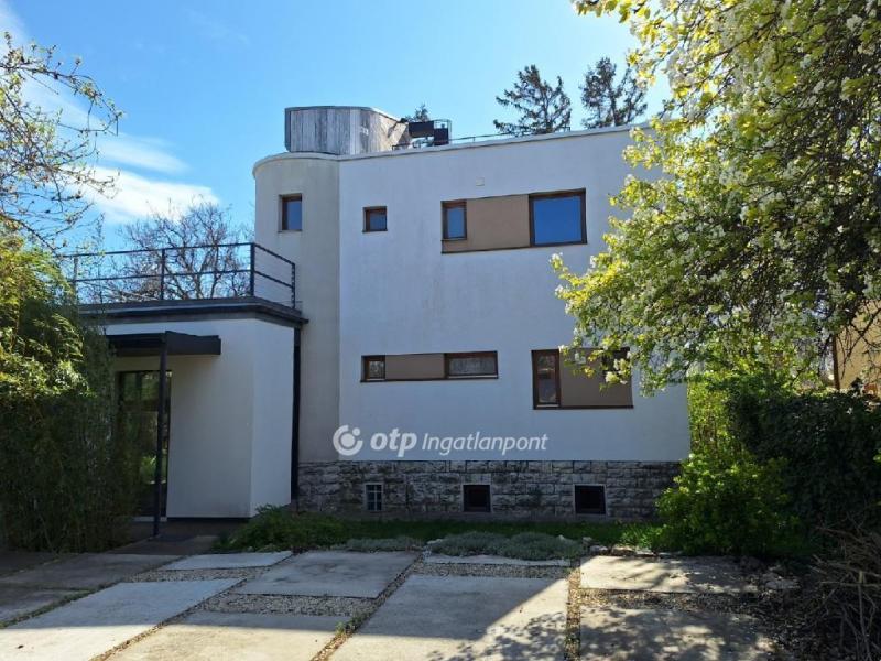 Eladó családi ház Balatonfüred