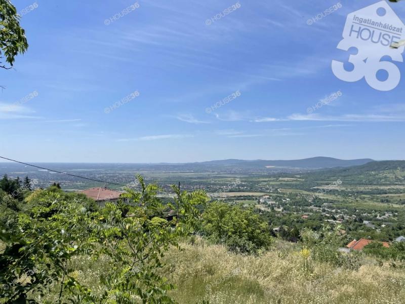 Eladó üdülőövezeti telek Szentendre