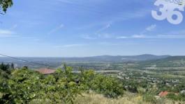 Eladó üdülőövezeti telek Szentendre