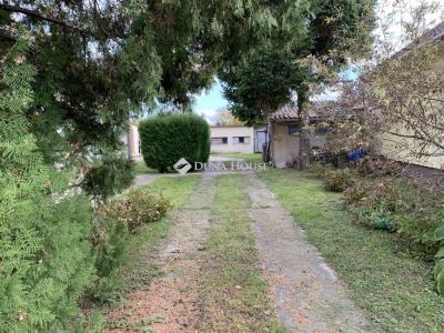 Eladó családi ház Abda