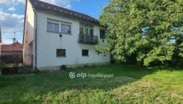 Eladó családi ház Pápa