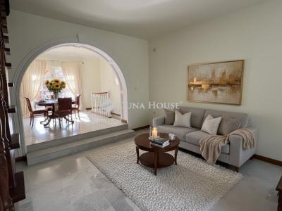 Eladó családi ház Budapest