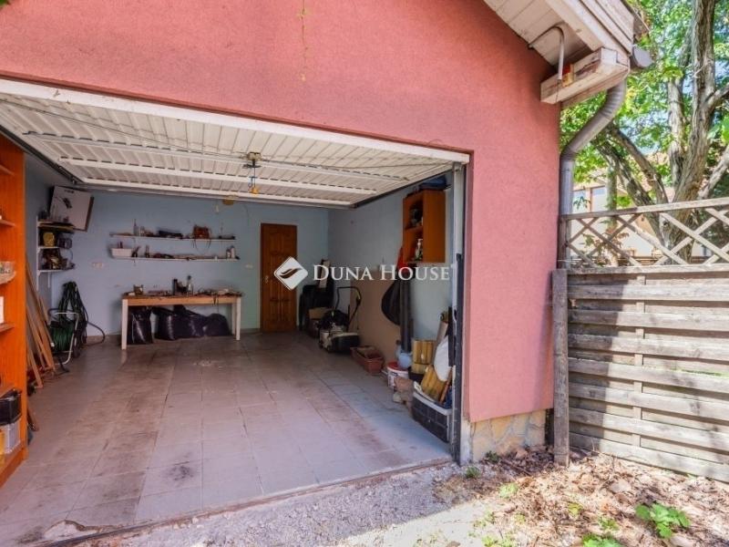 Eladó családi ház Budapest