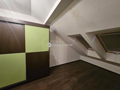 Eladó családi ház Budapest