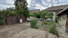 Eladó családi ház Budapest