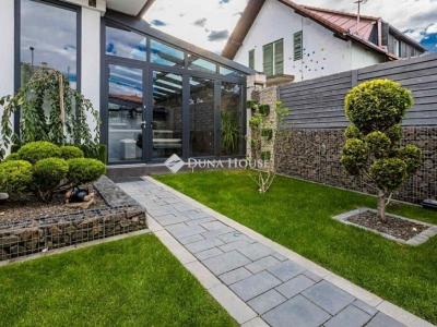 Eladó családi ház Budapest