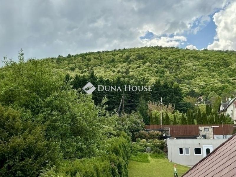 Eladó családi ház Budapest