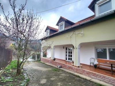 Eladó családi ház Budapest