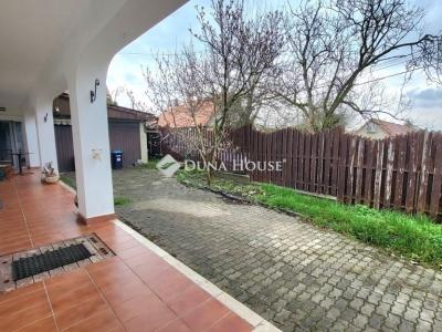 Eladó családi ház Budapest
