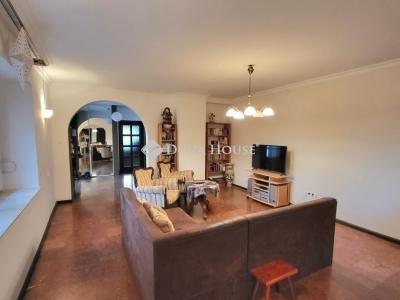 Eladó családi ház Budapest