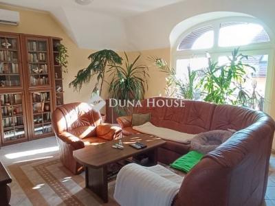 Eladó családi ház Szentendre