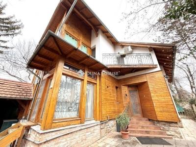 Eladó családi ház Budapest