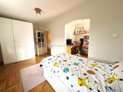 Eladó családi ház Budapest