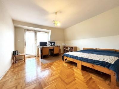 Eladó családi ház Budapest