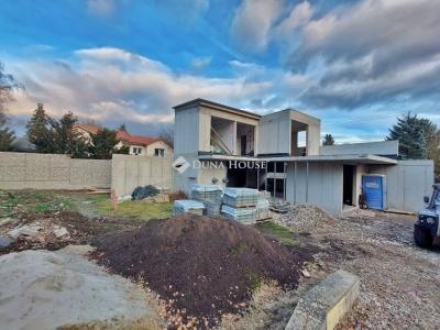 Eladó családi ház Szentendre