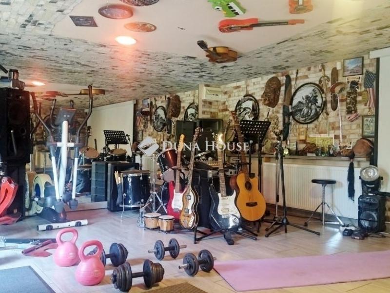 Eladó családi ház Szentendre