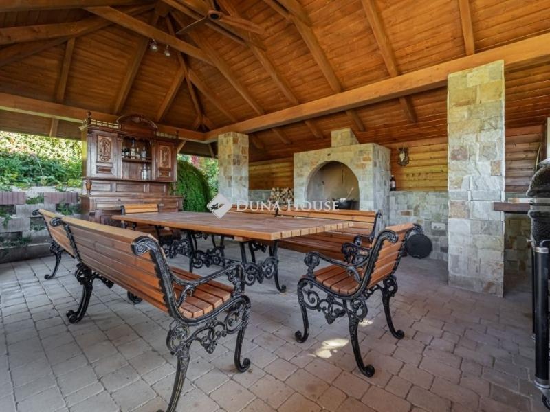 Eladó családi ház Szentendre