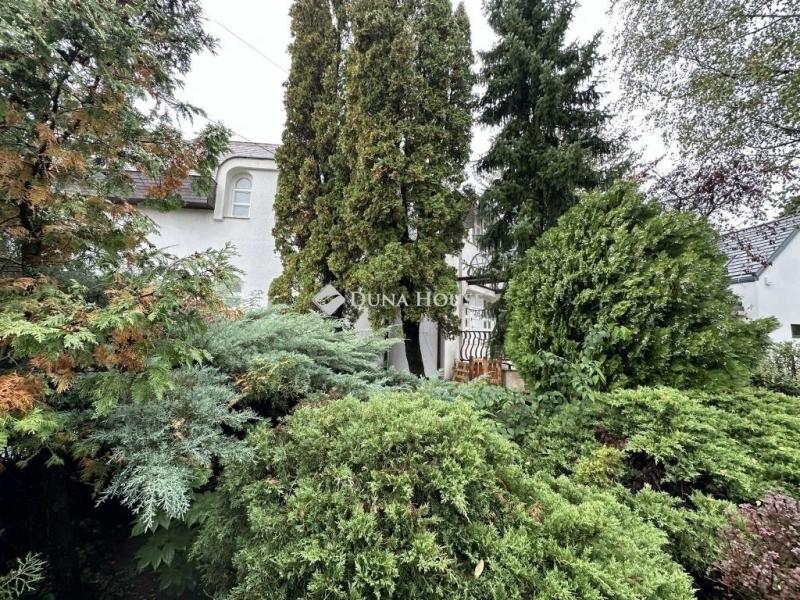 Eladó családi ház Budapest