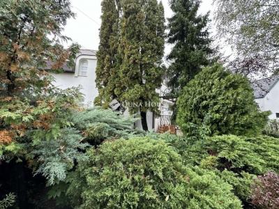 Eladó családi ház Budapest