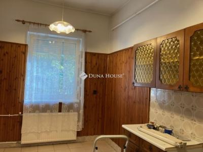 Eladó családi ház Budapest