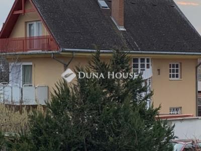 Eladó családi ház Budapest