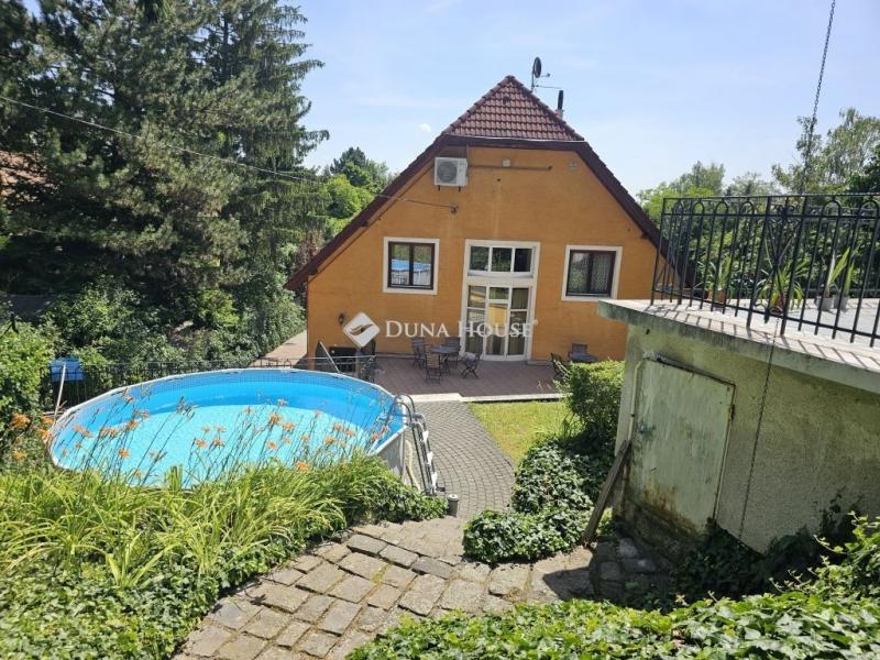 Eladó családi ház Szentendre