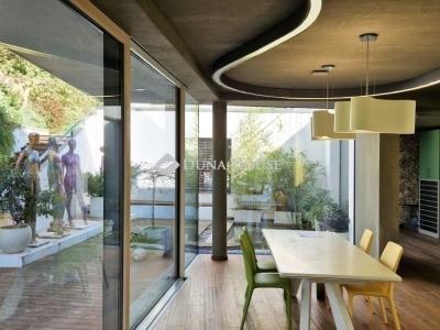 Eladó családi ház Budapest