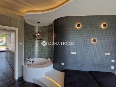 Eladó családi ház Budapest