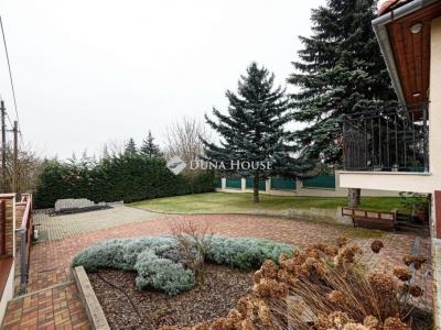 Eladó családi ház Budapest