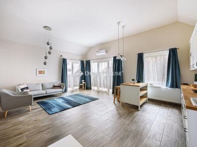 Eladó családi ház Budapest