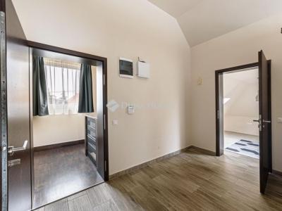 Eladó családi ház Budapest