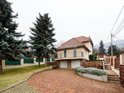 Eladó családi ház Budapest
