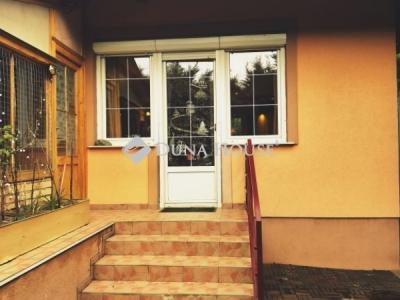 Eladó családi ház Dunakeszi