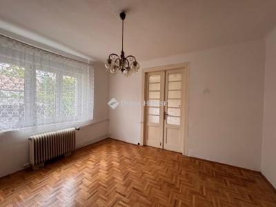 Eladó családi ház Budapest