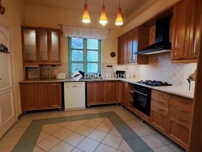 Eladó családi ház Dunakeszi